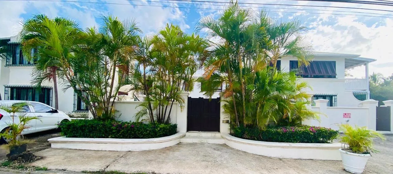 Villa Mango Crescent Saint James Barbados