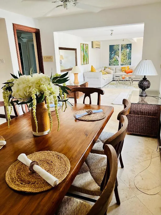 Сasa de vacaciones Villa Mango Crescent Saint James Barbados