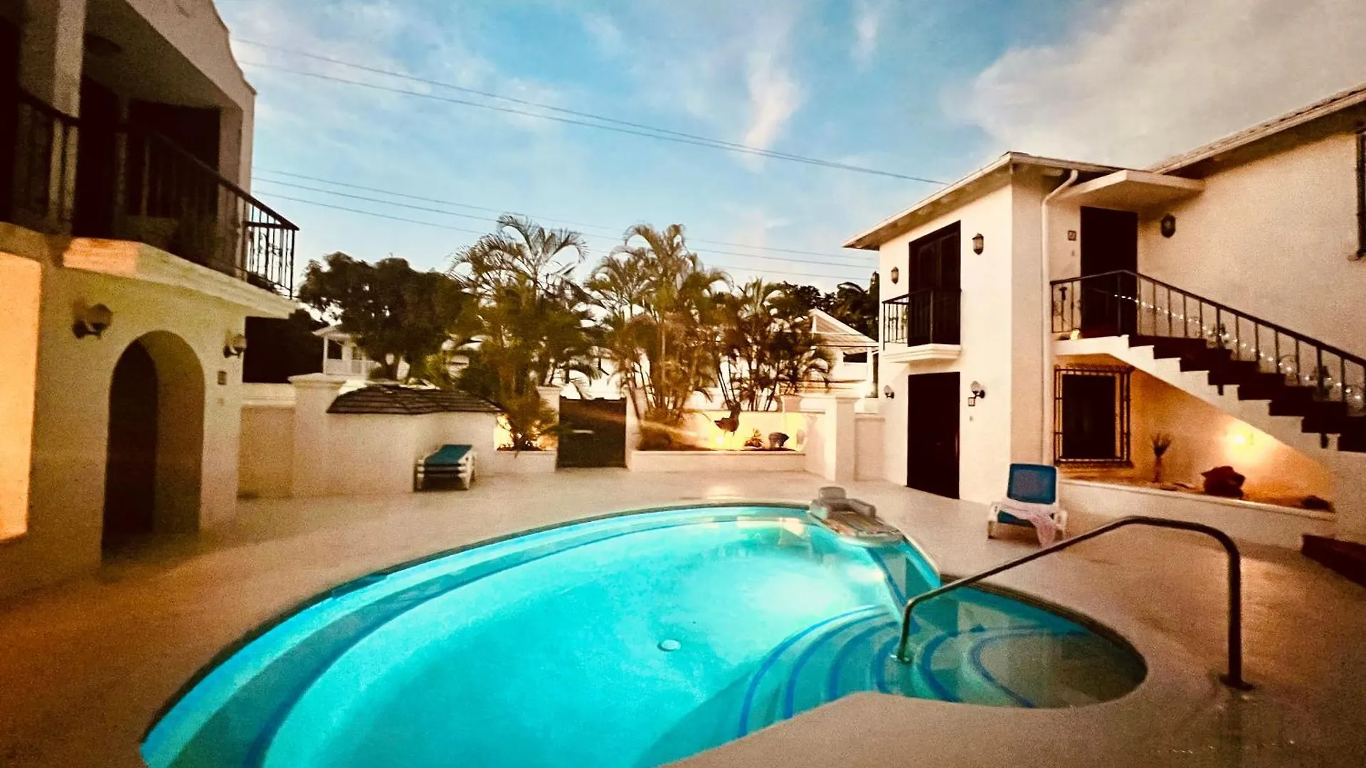 Villa Mango Crescent Saint James